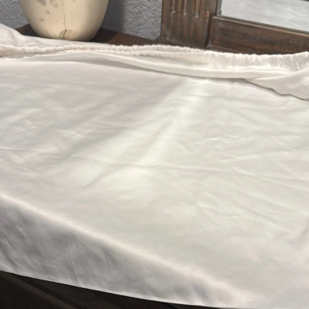 Michael Kors White‎ Dust Bag 21” X 20.5”